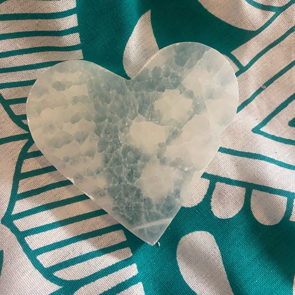 heart charging selenite plate